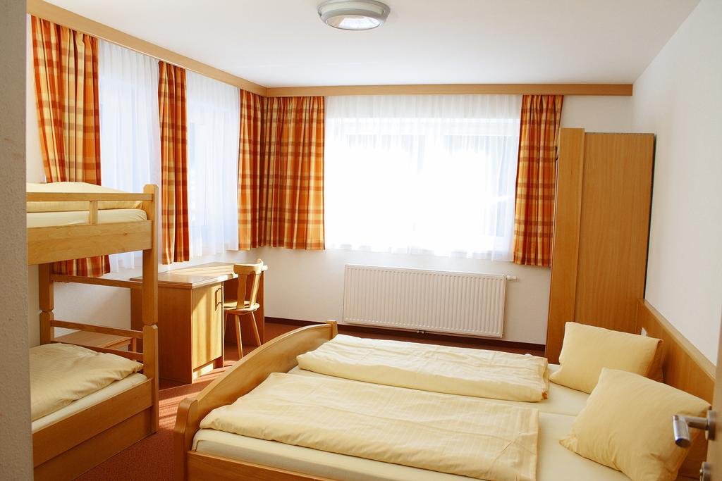 Jugendhotel Aicher Wagrain Værelse billede